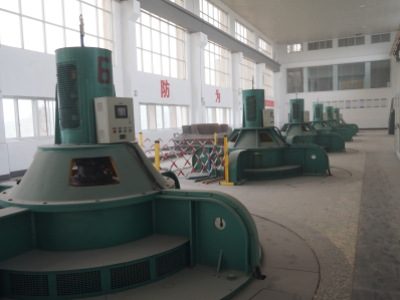 湖北荆州市新滩口水利工程管理处所属的新滩口泵站废旧机器设备
