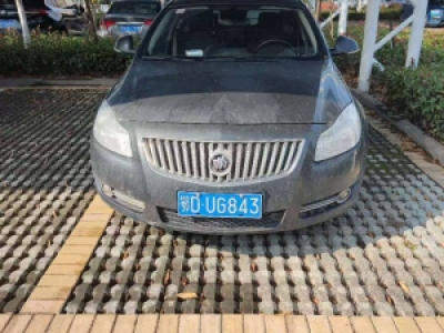 <strong>鄂DUG843别克牌SGM72541AT</strong>